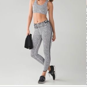 SOLD🖤Lululemon Real Quick Tight Mosaic White